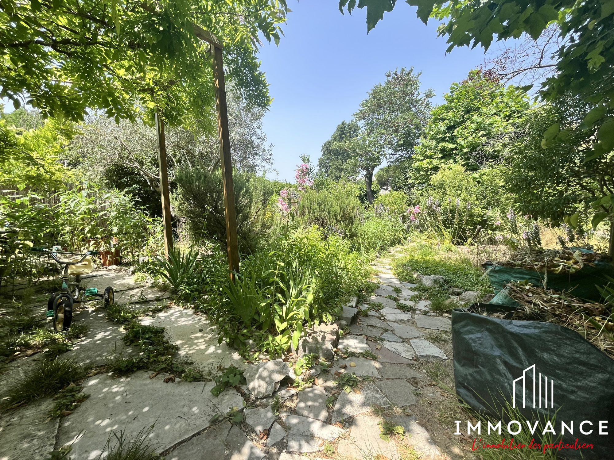 MEV - H2B Immo Maison 1100 m²