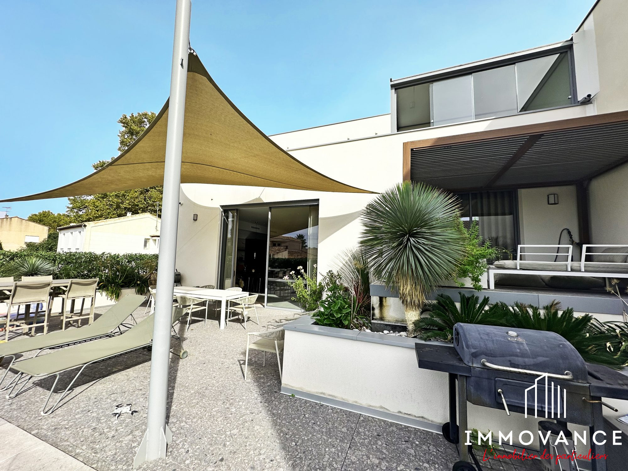 MEC - H2B Immo Maison 275 m²