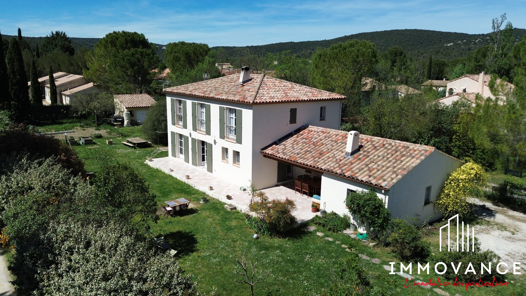 MEV - H2B Immo Maison 1500 m²